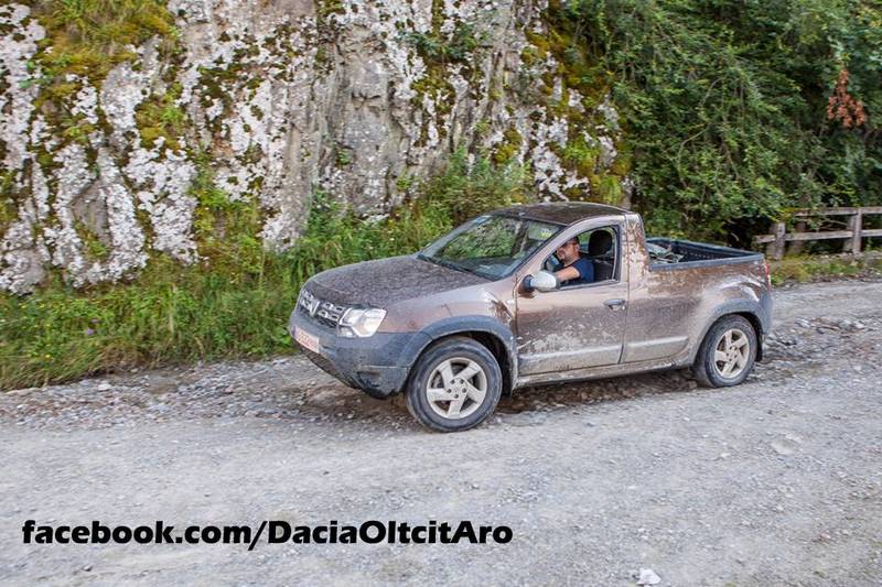 Пикап Renault Duster заметили на дорогах